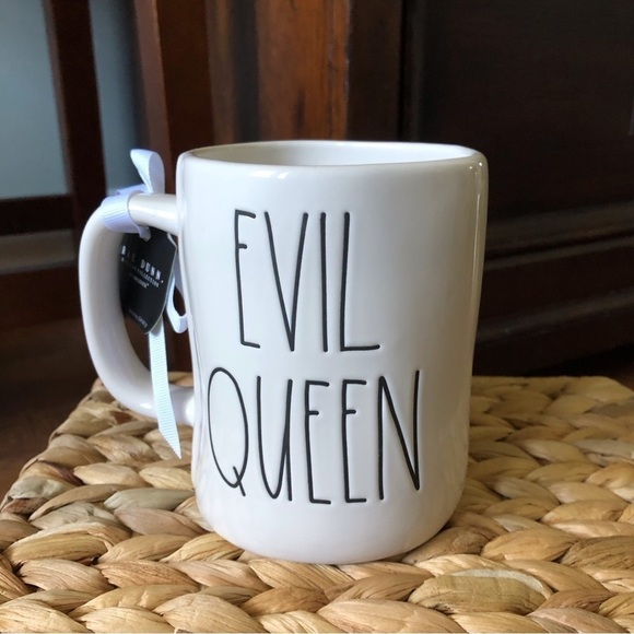Rae Dunn: Villains: Evil Queen ceramic mug - Picture 3 of 7